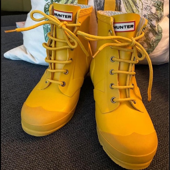 Hunter rain boots - Picture 1 of 5